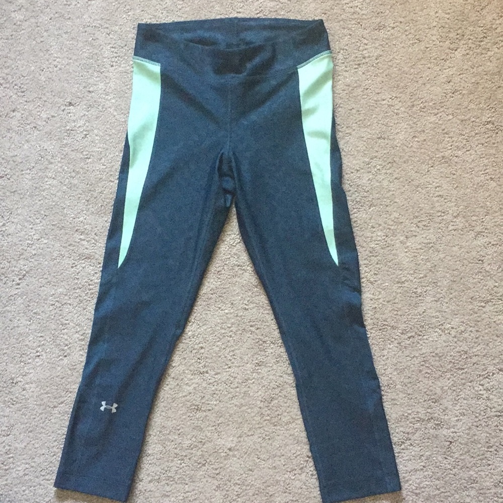 Under Armour capris. small